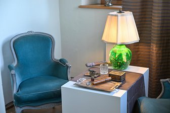Ausstellung im Wasserschloß Klaffenbach: Alles für den stilecht gedeckten Tisch -
