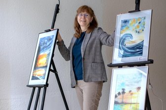 Ausstellung in Crimmitschau: Krebsdiagnose führt Zwickauerin zur Aquarellmalerei - Bettina Saborowski stellt ab dem 28. März in der Crimmitschauer Herrrengasse 13 aus.