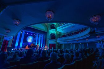 Ausverkaufte Konzerte in Plauen: Stiehler und Lucaciu im Vogtland-Theater sowie Paul Millns im Malzhaus -