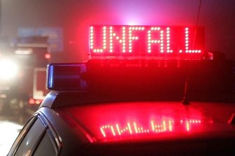 Auto gerät auf A 72 ins Schleudern - 