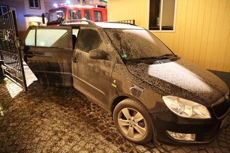 Auto in Schönau in Flammen -