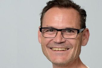 Autobauer müssen jetzt liefern - Jürgen Becker