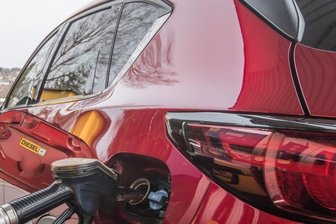 Autoclub rät vom Benzin-Horten ab - Ab 1. Juni wird von Experten auch im Erzgebirge ein Ansturm auf Tankstellen erwartet. 