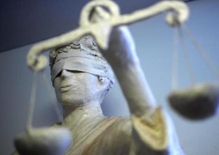 Autodieb muss für drei Jahre und neun Monate in Haft - 