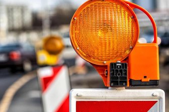 Autofahrer brauchen Geduld: Straße der Einheit in Annaberg-Buchholz bleibt länger gesperrt - Bauarbeiten an der Straße der Einheit – hier ein Symbolfoto – dauern länger.