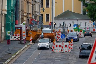 Autofahrer müssen Slalom fahren -