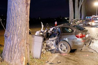 Autofahrer stirbt bei Unfall auf Chemnitzer Neefestraße -