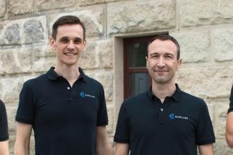 Autonomes Fahren: Software-Firma aus Chemnitz lässt Autos sehen - Eric Richter, Holger Löbel, Norman Mattern und Robin Schubert (von links) haben Baselabs vor zehn Jahren gegründet und arbeiten auch heute noch in verantwortungsvollen Positionen in der Firma.