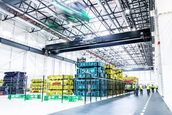 Autowerke in Saudi-Arabien und Entsorgung von Atomkraftwerken: Wo der Oelsnitzer Kranbauer Bang mitmischt - Spezialist fürs Heben großer Lasten: Bang Kransysteme.