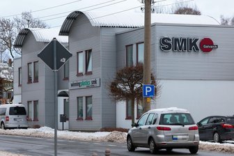 Autozulieferer in Oberlungwitz insolvent: 95 Arbeitsplätze in Gefahr - Das traditionsreiche Unternehmen SMK Oberlungwitz ist Experte für die Veredlung und Verchromung von Kunststoffteilen für die Automobilindustrie.