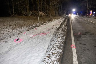 B 101 bei Brand-Erbisdorf: Ermittlungen der Polizei nach tödlichem Unfall dauern an - Ein tödlicher Unfall ereignete sich am Sonntagabend auf der B 101 bei Brand-Erbisdorf.
