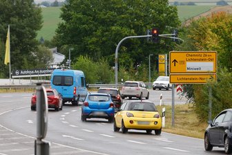 B 173 bei Lichtenstein: Sperrung startet später - Bisher gibt es noch keinerlei Anzeichen für die bevorstehende Sperrung der B 173 bei St. Egidien und Lichtenstein, selbst Schilder sind noch nicht vorbereitet.