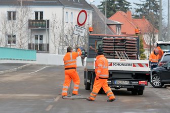B 173 in Freiberg wieder freigegeben - Am Mittwochnachmittag wurde die Brücke auf der Chemnitzer Straße freigegeben.