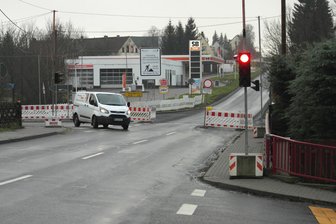 B 175 zwischen Geringswalde und Rochlitz wird vorerst wieder freigegeben - Läuft alles glatt, verschwinden am 20. Dezember Bauzäune und Sperrscheibe an der Bundesstraße 175.