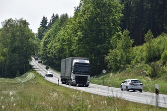 B 92 am Hausberg bei Adorf: Dieses Jahr Baurecht erwartet - Der Hausberg vor Adorf wird im Zuge des B 92-Ausbaus eine Schlüsselstelle sein.