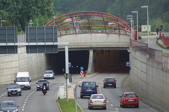 B 93 in Zwickau: Reinigungsarbeiten im Tunnel - Wegen Tunnel-Reinigungsarbeiten kommt es zu Verkehrseinschränkungen.