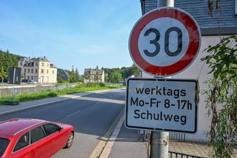 B 95 in Chemnitz: Neues Tempolimit gibt Rätsel auf - Das neue Tempolimit trat erst vor wenigen Wochen in Kraft.