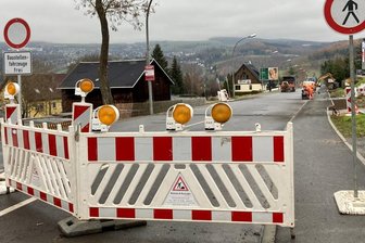 B101 in Lauter: Dauerbaustelle endet in Kürze - Noch ist der zweite Bauabschnitt auf der B 101 gesperrt. Diese Woche soll die Hauptverkehrsader freigegeben werden.