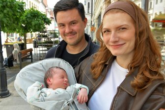 Babyglück in Freiberg – so heißen die im Mai 2025 geborenen Kinder - Cindy und Freddy Ritter-Kau zogen von Berlin zurück nach Freiberg. Sohn Hugo kam hier zu Welt.