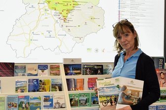 Bad Brambach hat jetzt eine neue Tourist-Info - Bad Brambach hat eine neue Tourist-Info mit Sitz in den Kolonnaden und geführt von Yvonne Rudolph (im Foto).