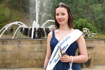 Bad Elster sucht eine neue Brunnenkönigin - Christel Jacob wird im Septmber ihr Amt als Brunnenkönigin Christel I. in Bad Elster niederlegen. Eine Nachfolgerin wird gesucht.