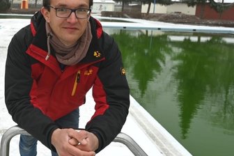 Badbetreiber sieht Reparaturbedarf - Casten Dietzsch hat das Lugauer Stadtbad mit seiner Firma BBE Badbetreiber Erzgebirge UG erst Anfang 2021 übernommen. 