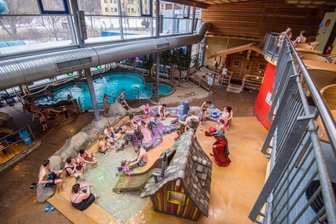 Badegärten-Erweiterung trotz Sparbemühungen teurer - Der sogenannte Familiengarten in den Badegärten Eibenstock. Dort wird als Anbau die neue Halle entstehen. Auch der Familiengarten wird perspektivisch umgestaltet. 