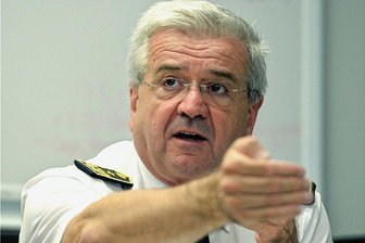 Badener soll sächsische Brand-Kommission leiten - Ministerialdirigent Hermann Schröder (65) aus Baden-Württembergs soll Chef der neuen sächsischen Waldbrand-Kommission werden.