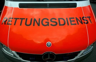 Badeunfall an der Pirk: Spaziergänger retten 74-jährige Frau -