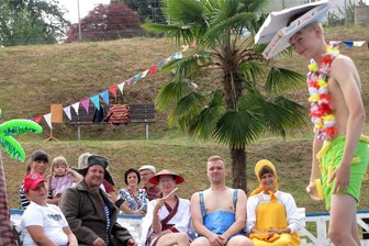 Badfest Geringswalde trägt sportliche Züge - Für Klamauk wird auch diesmal der Faschingsclub sorgen. Hier im vergangenen Jahr zur Bademodenschau.
