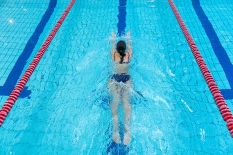 Bäderfachschule im Erzgebirge öffnet erstmals ihre Tore und informiert über Angebote - Es gehört viel dazu, bevor Schwimmer sicher ihre Bahnen ziehen können.
