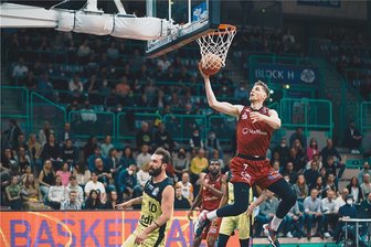 Bärenstarker Jonas Richter führt Niners zum Auswärtssieg - Bester Chemnitzer in Bayreuth: Jonas Richter machte 22 Punkte und holte sieben Rebounds.