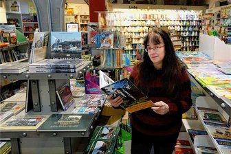 Bahnhofssanierung in Glauchau: Was die Mieter sagen - Buchhändlerin Katrin Otto sieht noch Klärungsbedarf hinsichtlich der geplanten Bahnhofssanierung.
