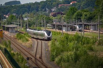 Bahnsteigumbau in Flöha ab Herbst - Ein Blick auf die Bahnsteige am Bahnhof Flöha.