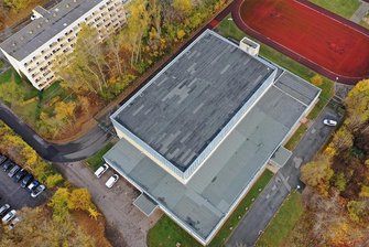 Ballsporthalle: Standortfrage wurde neu entfacht - Der bisherige Beschluss sieht einen Neubau neben der bestehenden Halle vor. Doch es gibt auch andere Ideen. 