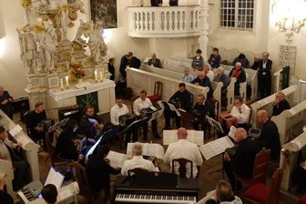 Bandonions erklingen wieder gemeinsam - Bandonionkonzert in der Carlsfelder Trinitatiskirche gab es zuletzt so gut wie keine mehr.