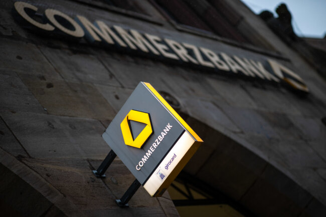 Bank schließt Filialen in Mittweida und Rochlitz: Wie Kunden an Geld kommen - 