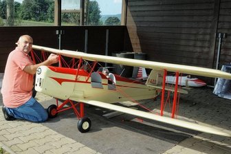 Bastler schicken ihre Spezialmodelle am "Kalten Muff" in die Lüfte - 
