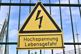 Batteriespeicher in Pöhl und Limbach geplant: Das ist bisher bekannt - In Limbach und Pöhl sollen nahe dem Umspannwerk Speichercontainer installiert werden.