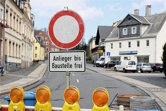Bauarbeiten an B 95: "Thumer Berg" wird als nächstes gesperrt - Die B 95 in Thum ist bereits gesperrt. Ab Freitag betrifft das einen anderen Abschnitt: den "Thumer Berg". 