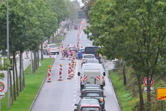 Bauarbeiten an der Neefestraße in Chemnitz auf der Zielgeraden - Die Dauerbaustelle auf der Neefestraße soll bald Geschichte sein. Hier der Blick in Fahrtrichtung A 72 .
