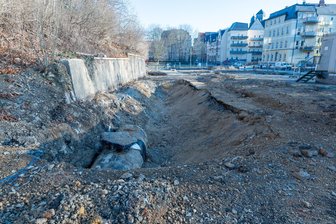 Bauarbeiten im Plauener Stadtzentrum: So geht es mit der Freilegung der Syra weiter - Ende des vergangenen Jahres begannen an der Melanchthonstraße Vorbereitungsarbeiten zur Freilegung der Syra.