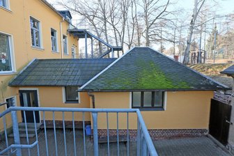 Bauarbeiten starten: Toiletten der Grundschule Frankenhausen sollen bis Jahresende fertig sein - Der marode WC-Anbau der Grundschule in Frankenhausen wird bis zum Jahresende saniert.
