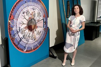 Bauernproteste in Westsachsen: Was die Ereignisse in Zwickau vor 500 Jahren einzigartig macht - Nadine Holesch hat die Ausstellung „1525. Bauern im Krieg“ in den Priesterhäusern gestaltet.