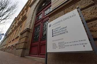Bauernproteste: Landkreis Zwickau verbietet Blockaden auf wichtigen Straßen - Am Samstag hat der Landkreis Zwickau verfügt, dass die Landwirte und deren Sympathisanten nicht alle Straßen blockieren dürfen.