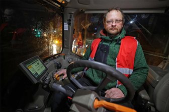 Bauernproteste: Was die Stau-Macher aus Hohenstein-Ernstthal und Glauchau umtreibt - Organisaror Georg Stiegler von der Waldenburger Agrar GmbH sorgt sich um die Zukunftsfähigkeit seines Betriebs.