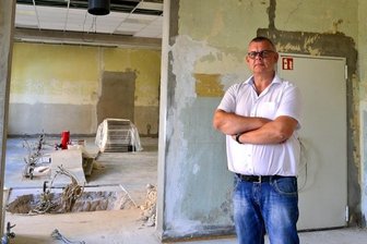 Baustelle Chemie: Keine Experimente - So sieht der Fachbereich Chemie im Erdgeschoss des Martin-Luther-Gymnasiums Frankenberg derzeit aus. Schulleiter Ingo Pezold hofft, dass im zweiten Schulhalbjahr hier wieder experimentiert werden kann.