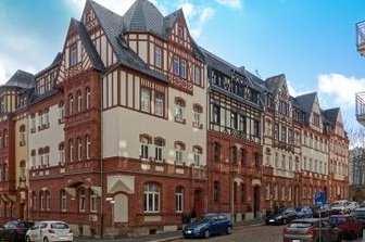 Bausubstanz noch aus der Kaiserzeit erhalten - Diese Häuser stehen an der Ecke Moritz-/Antonstraße. 