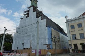 Bauverzug im Gewandhaus: Stadt wirft Architekten raus - Zum Jubiläum bekommt das Gewandhaus eine gestaltete Front.