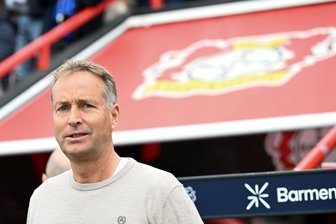 Bayer-Sportchef Rolfes: Kein Bekenntnis zu Trainer Hjulmand - Trainer Hjulmand steht bei Bayer vor dem Aus.